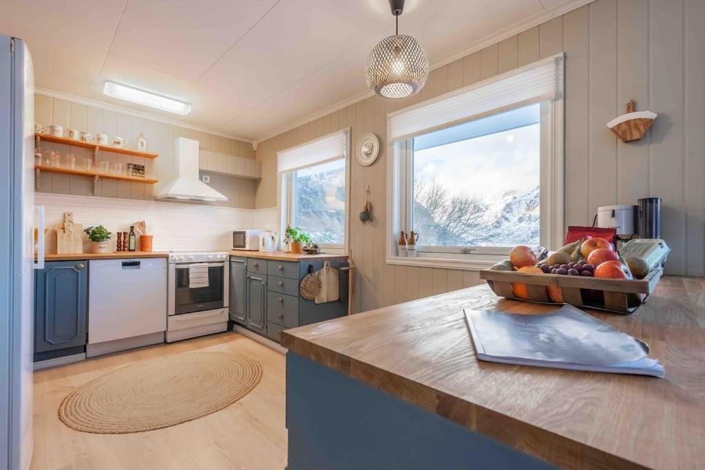 Sund  Sundet Lofoten Holiday House 빌라 외부 사진